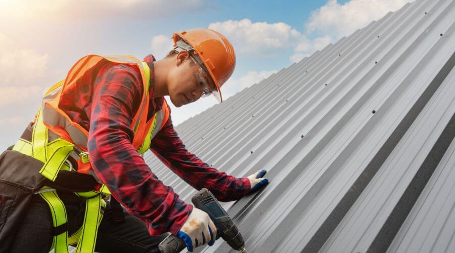 Professional gutter cleaning in Graff, MO